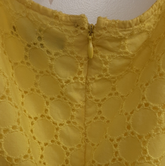 Old Navy Bright Yellow Eyelet Summer Dress Size 16 Sleeveless Cotton Like New - Picture 6 of 7